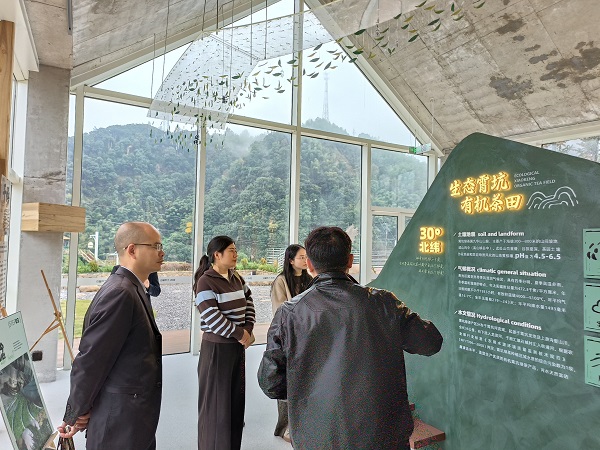 Уغ ũںƪϵӴǢ̸